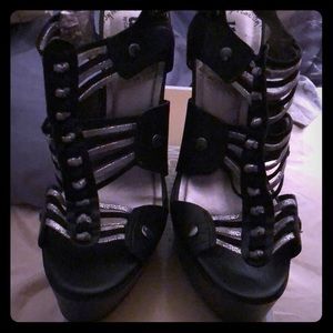 Never worn shoes!!!